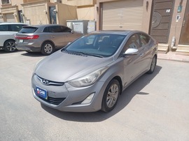 Hyundai Elantra Used 2015 Hyundai Elantra for sale in Riyadh