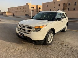 Ford Explorer Used 2013 Ford Explorer for sale in Riyadh