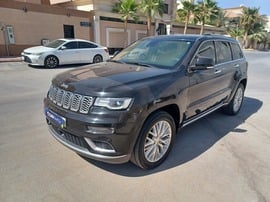 Jeep Grand Cherokee Used 2017 Jeep Grand Cherokee for sale in Riyadh